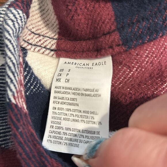 American Eagle Flannel Hooded Button Down Size S - Picture 11 of 12